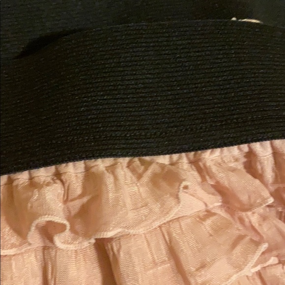 ✨NEW✨ L8TER BABY PINK RUFFLED MINI SKIRT LIGHT - Picture 6 of 6